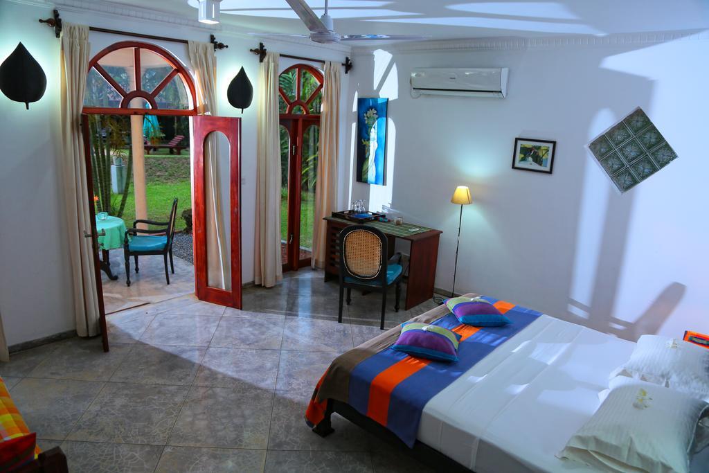 Shangri-lanka Villa Bentota Esterno foto